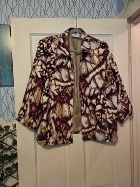 Alfred Dunner White, Burgundy & Tan Abstract Jacket